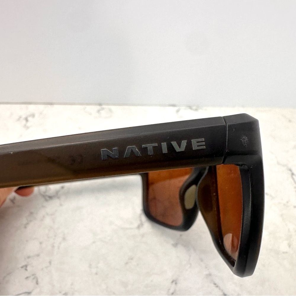 Native Sunglasses Full Rim Square Case Included - Picture 9 of 16